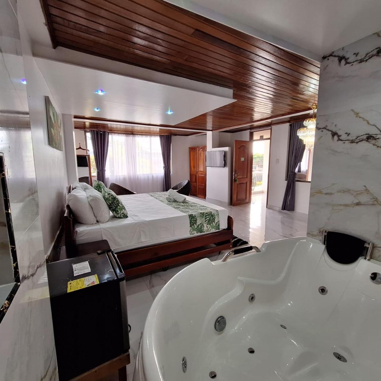 Hotel Yurupary Amazonas Летисия Екстериор снимка